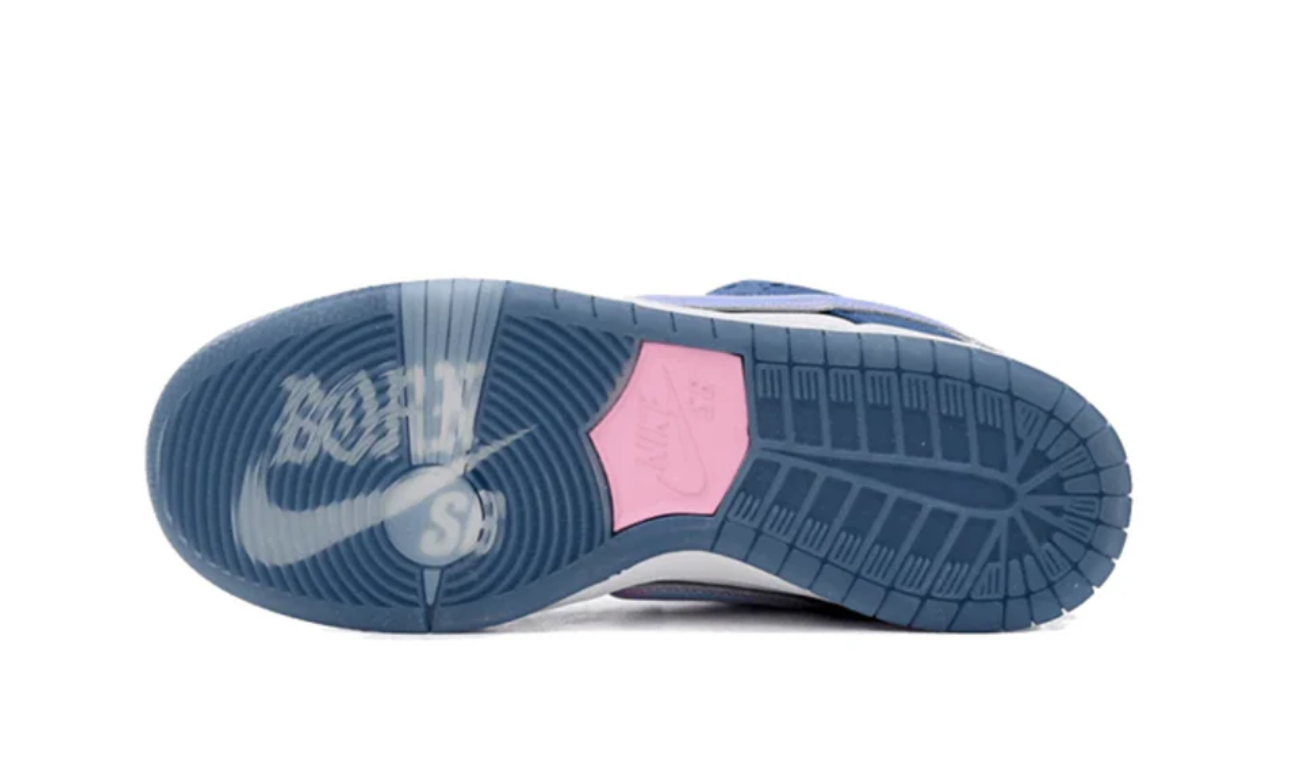 Dunk Low SB Born x Raised