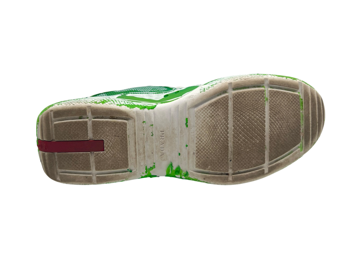 Prada Cass Cup Green Sust4in COND 9/10 (OG ALL)