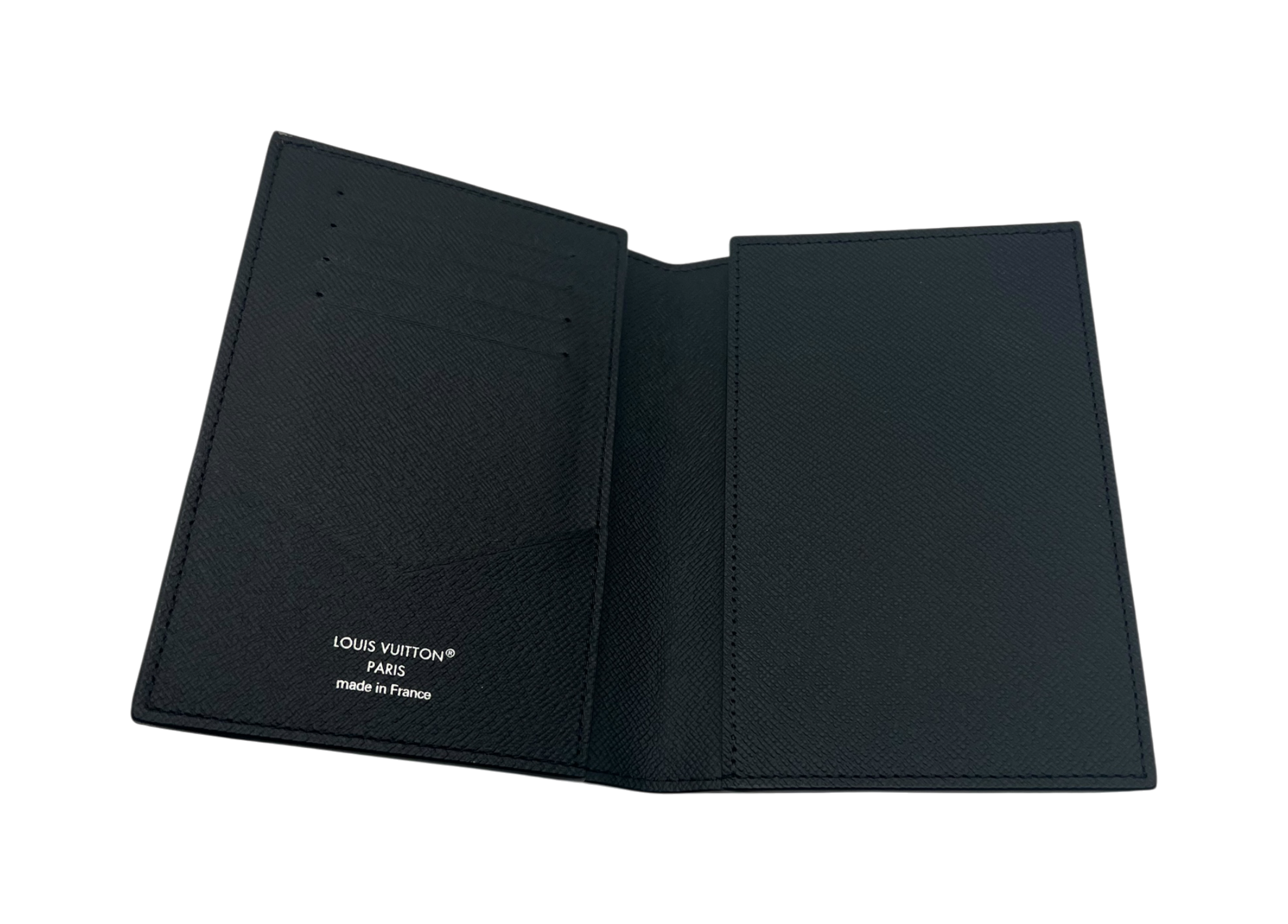 Louis Vuitton Passport Cover Monogram COND 9.5/10