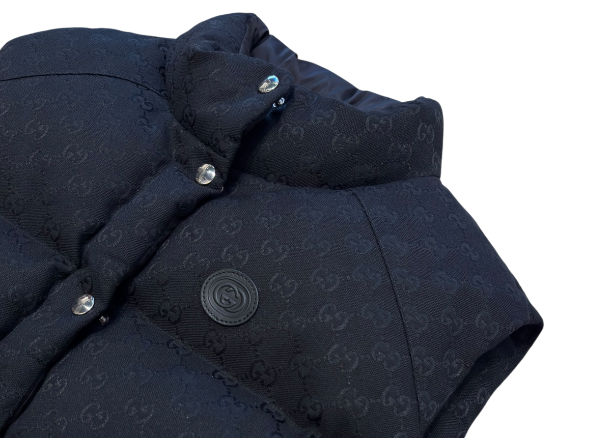 Gucci Gilet Puffer Monogram Black Crop COND NEW