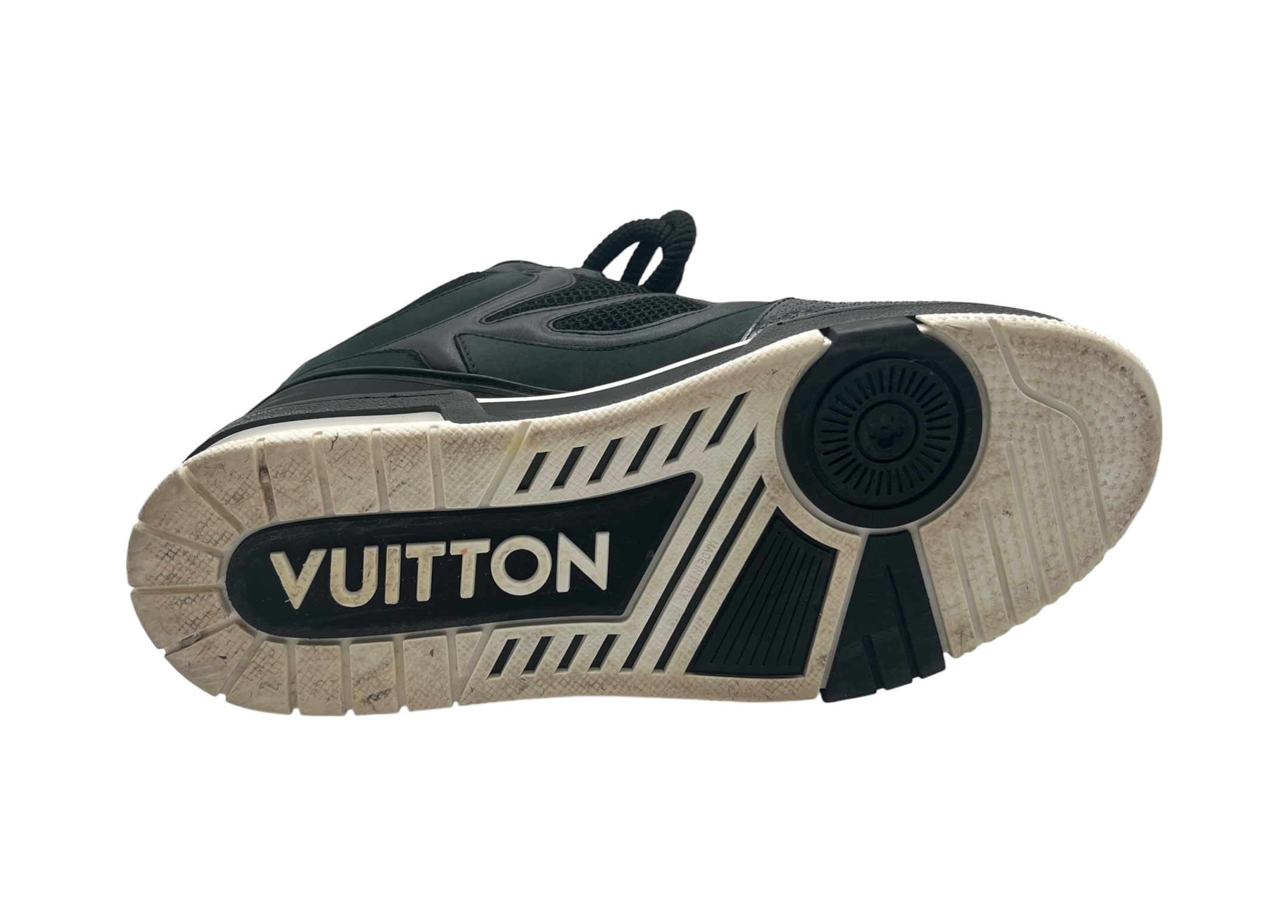 Louis Vuitton Skate Black COND 9/10 (NO DUSTBAG)