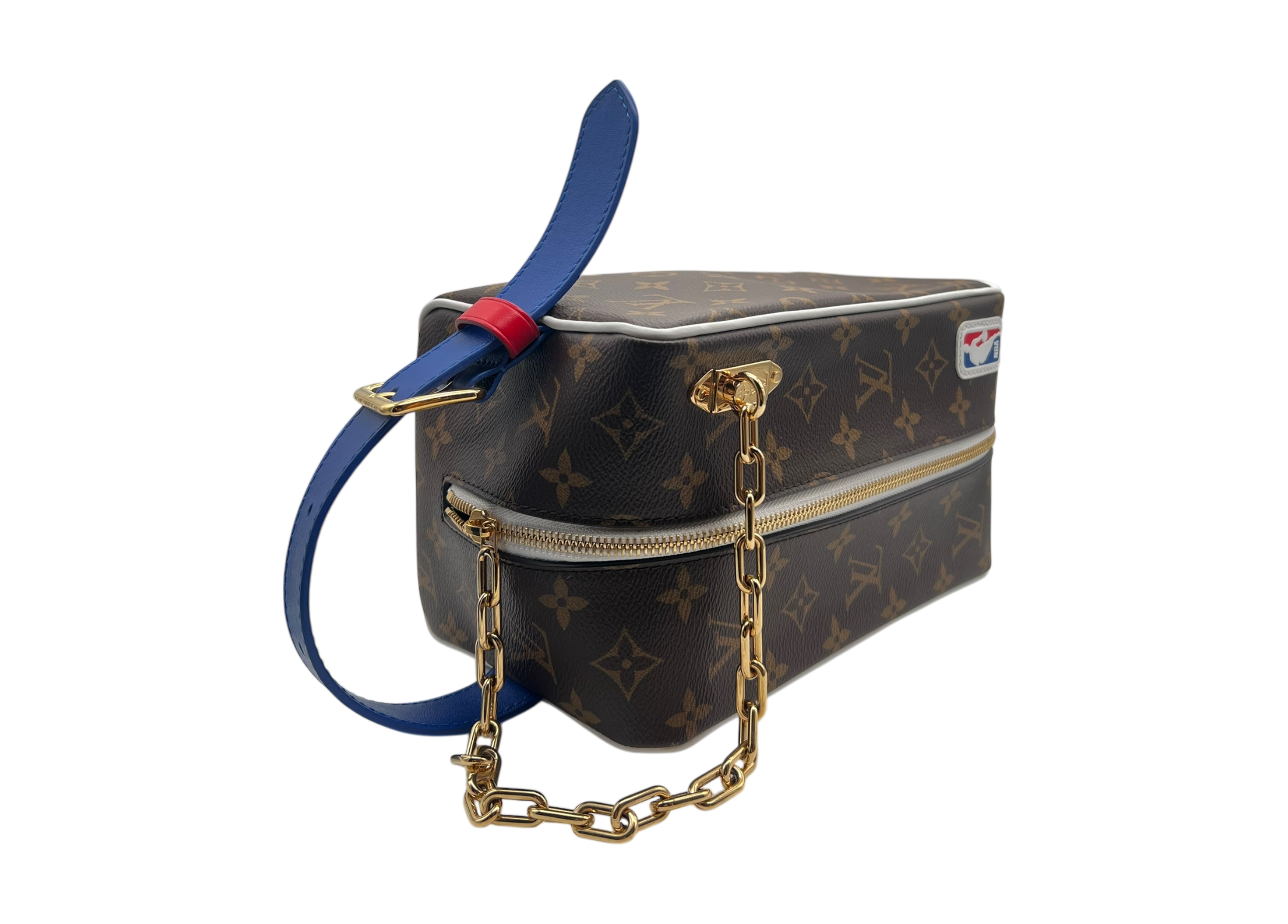 Louis Vuitton NBA Cloackroom Dopp Kit Monogram COND 9.5/10
