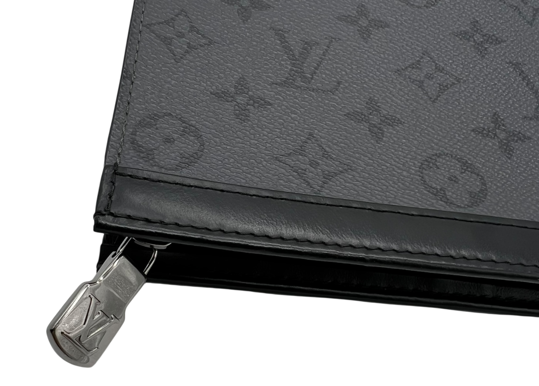 Louis Vuitton Pochette Monogram COND 9/10