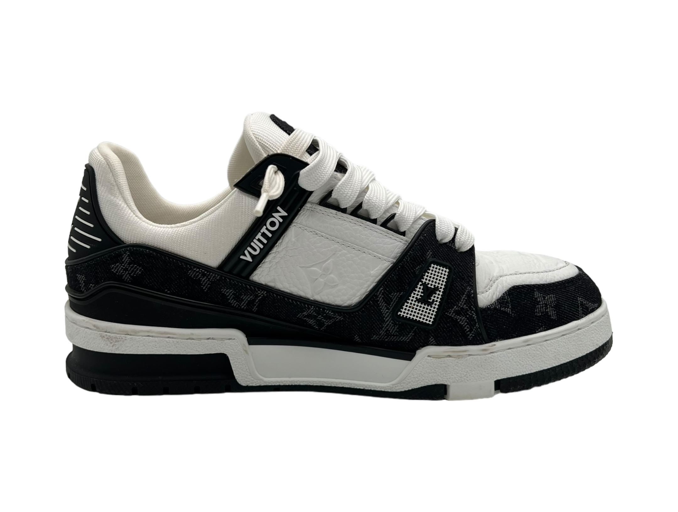 Louis Vuitton Trainer Black White COND 9.5/10 (OG ALL)