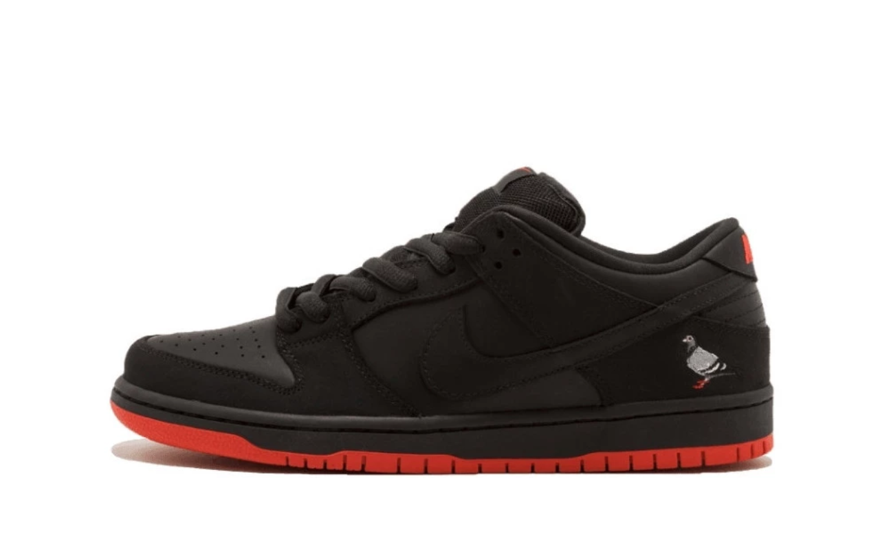 Dunk Low SB Black Pigeon