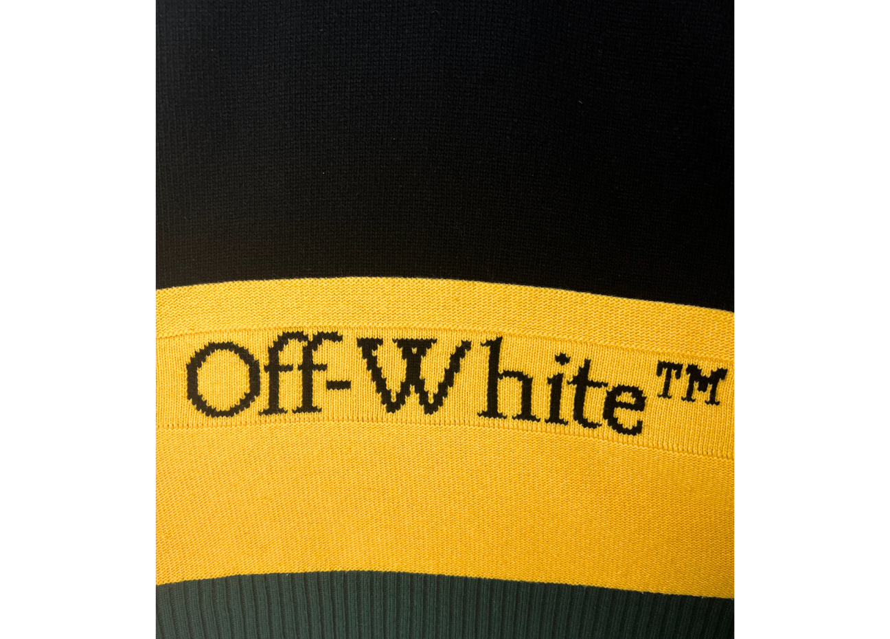 Off-White Pullover COND 9/10