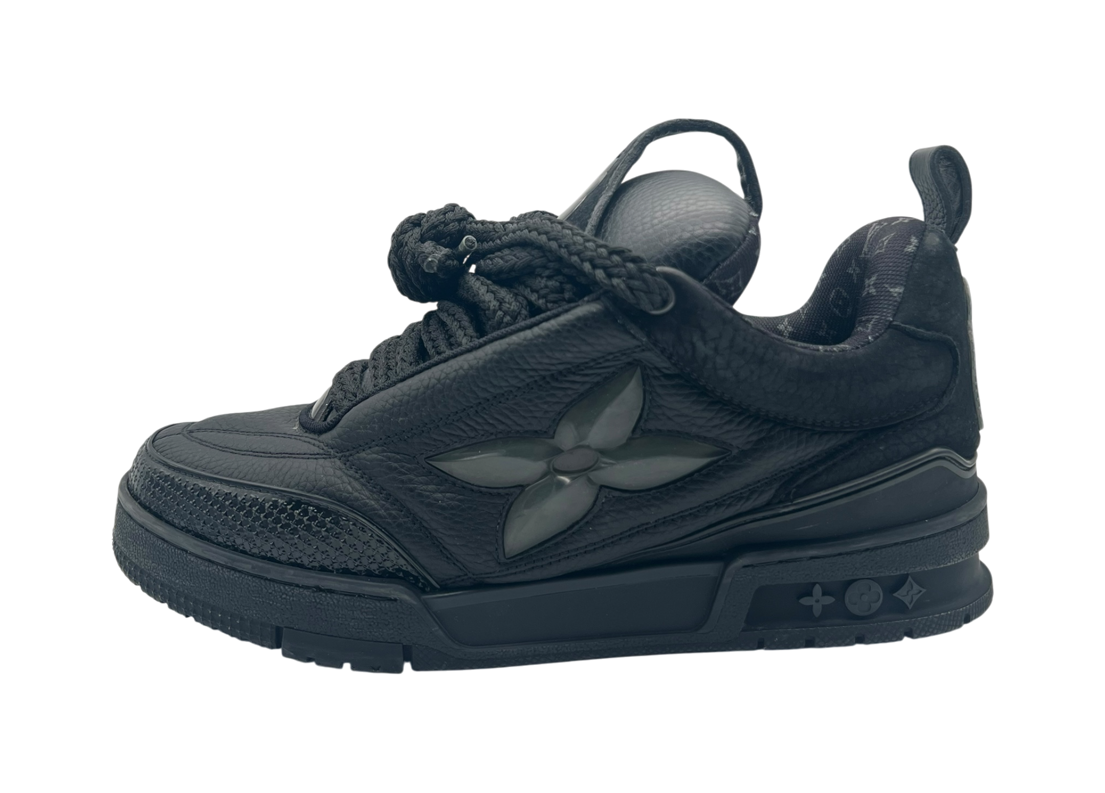 Louis Vuitton Skate Triple Black COND 9.5/10 (NO BOX)