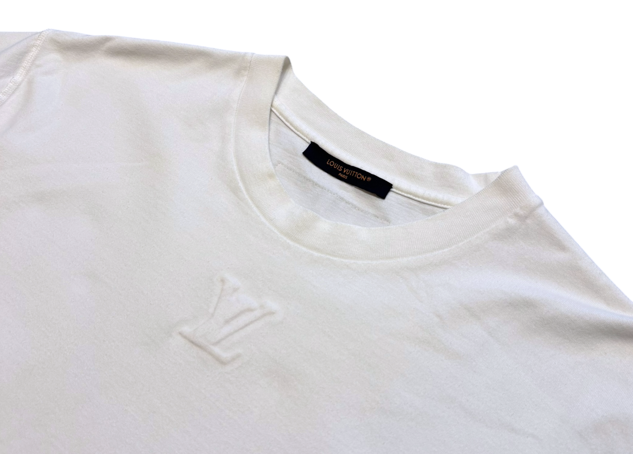 Louis Vuitton T-Shirt Embossed White COND 9/10