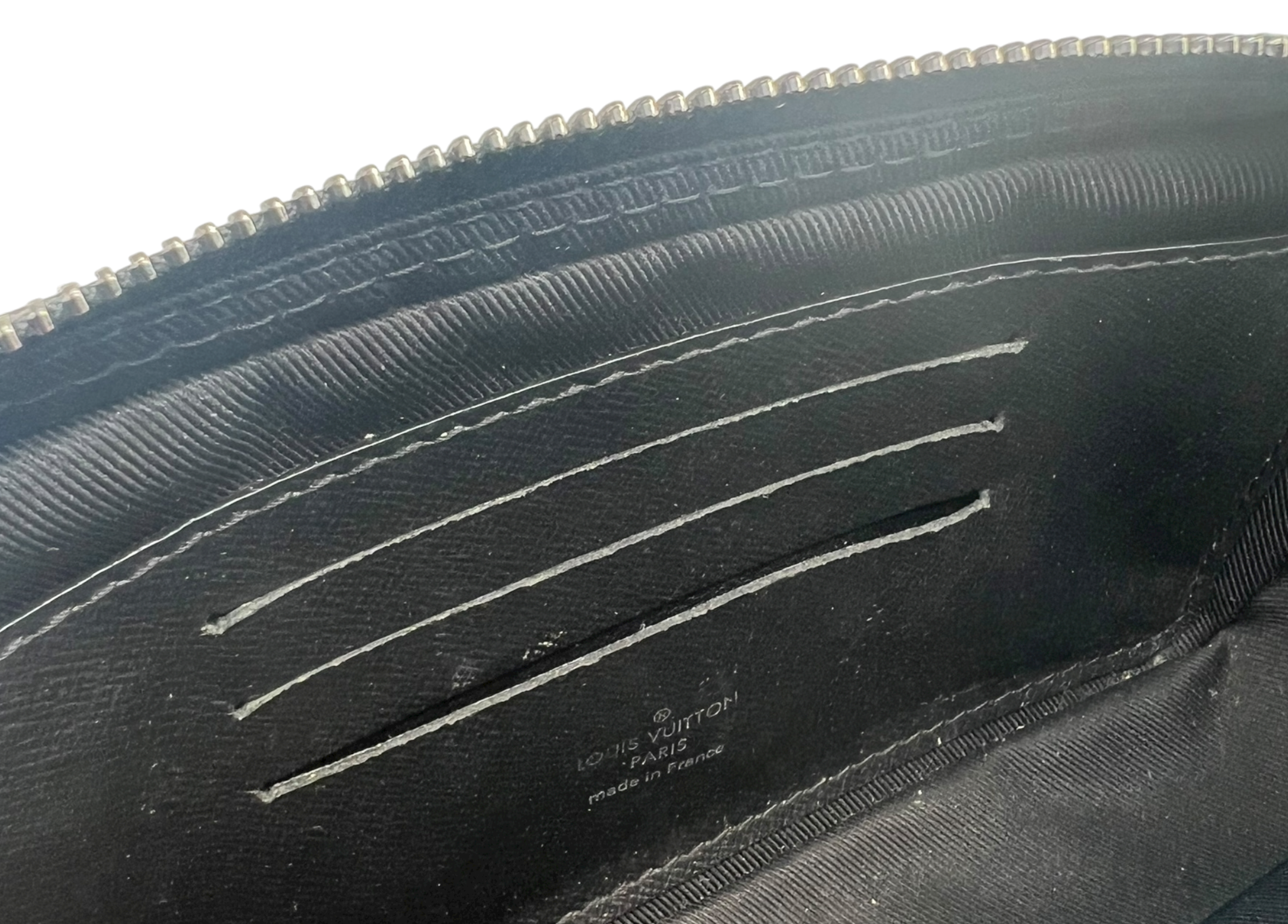 Louis Vuitton Pochette Volga Monogram Eclipse COND 8.5/10