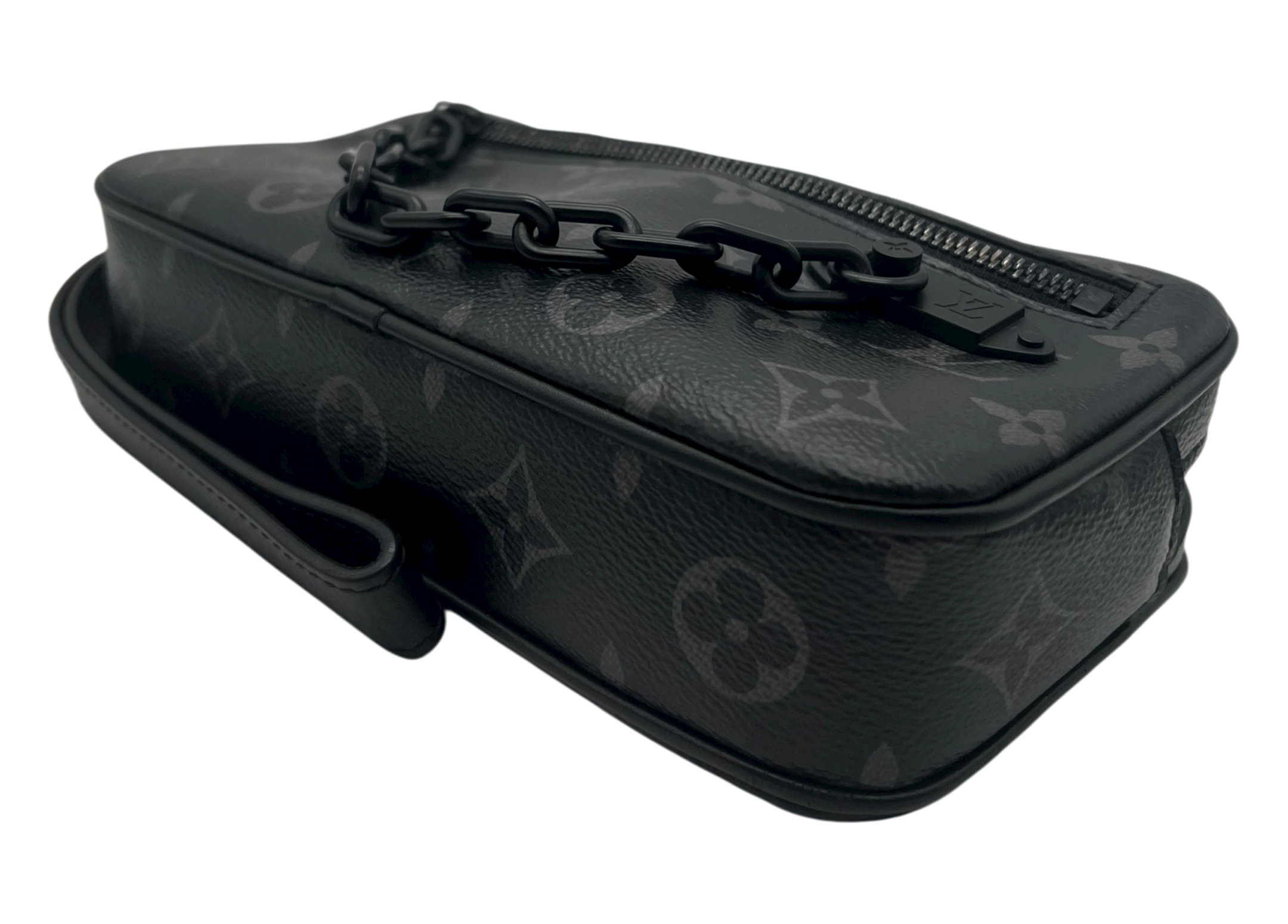 Louis Vuitton Pochette Volga Monogram Eclipse COND 8.5/10