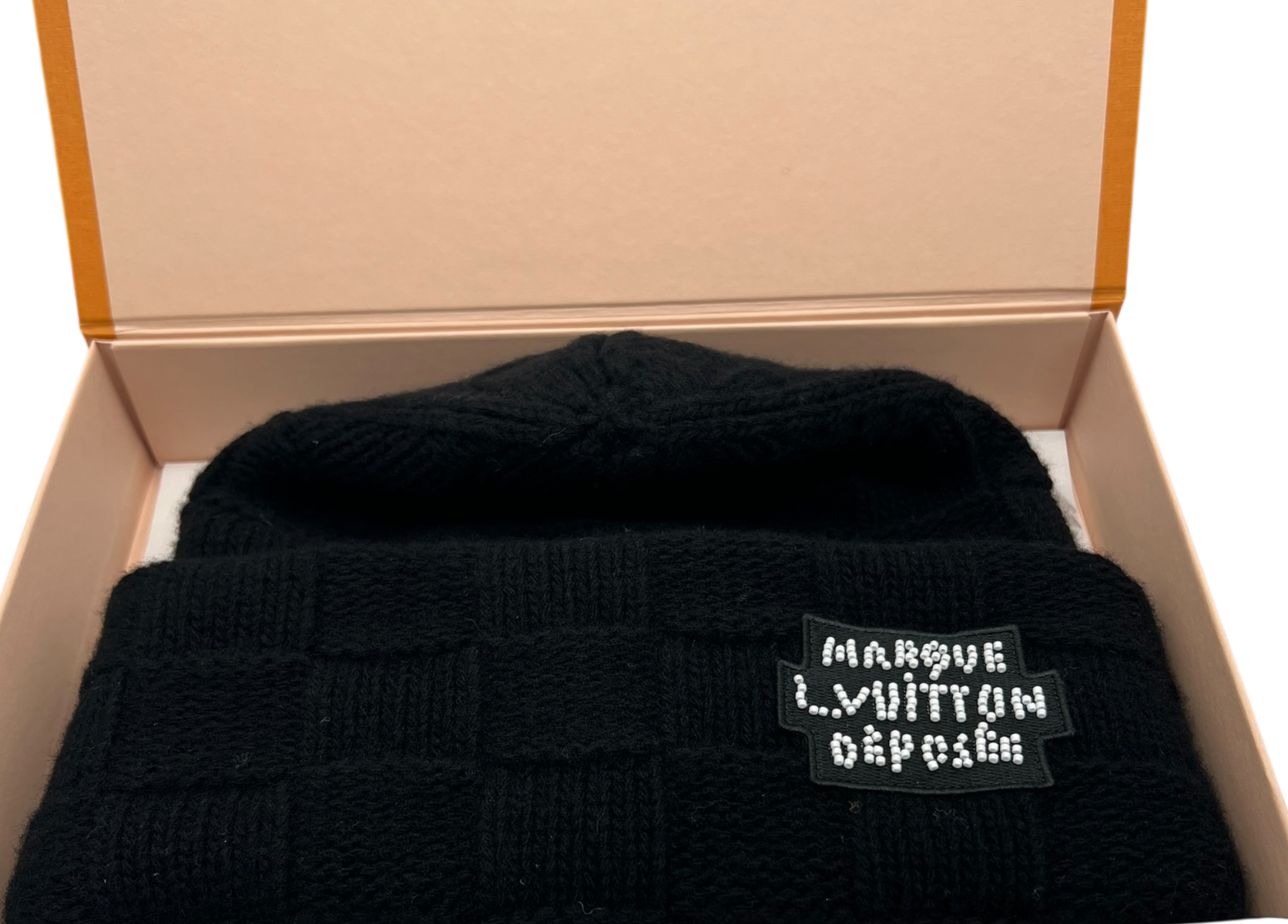 Louis Vuitton Beanie Pearls COND NEW