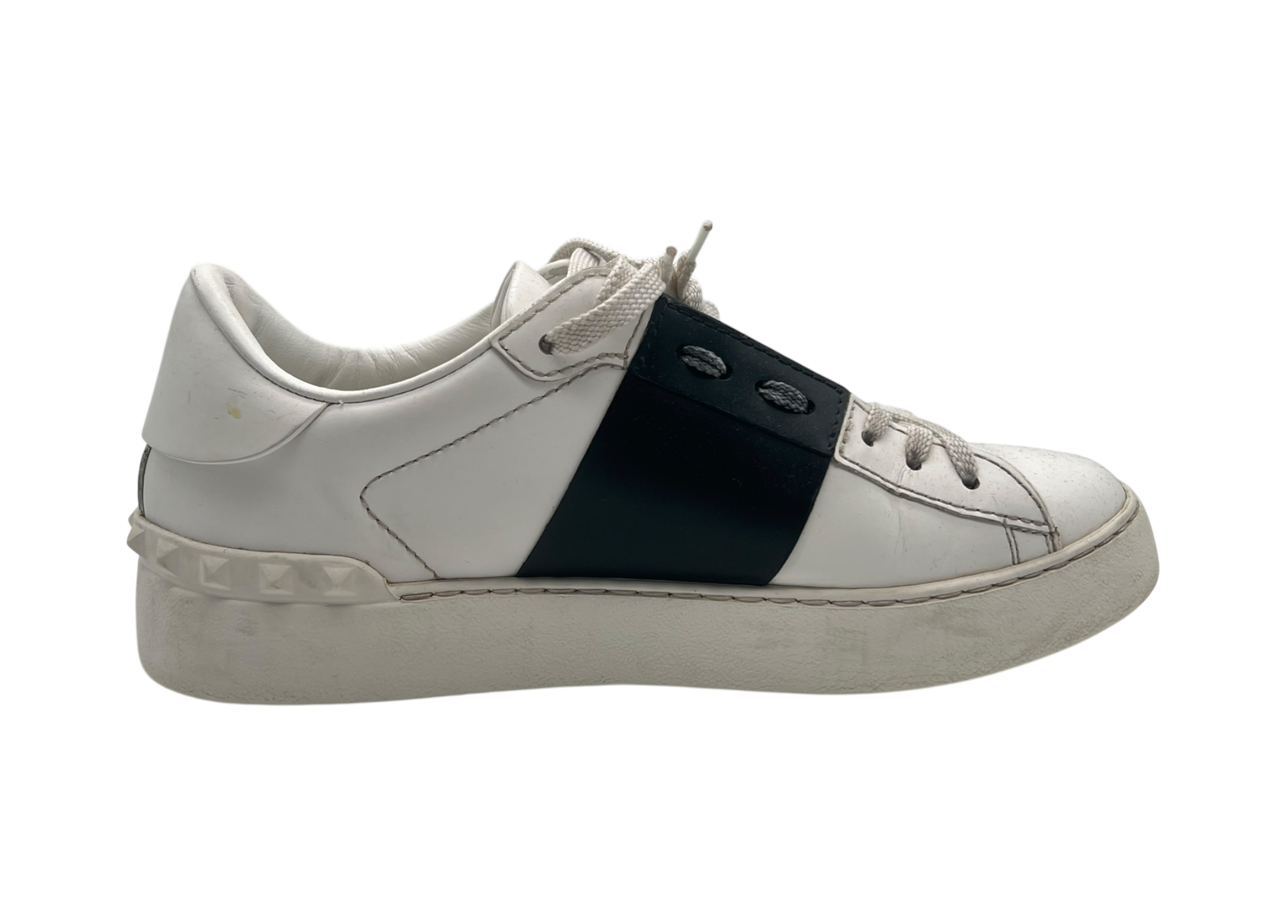 Valentino Rockstud Untitled COND 8.8/10 (NO BOX)