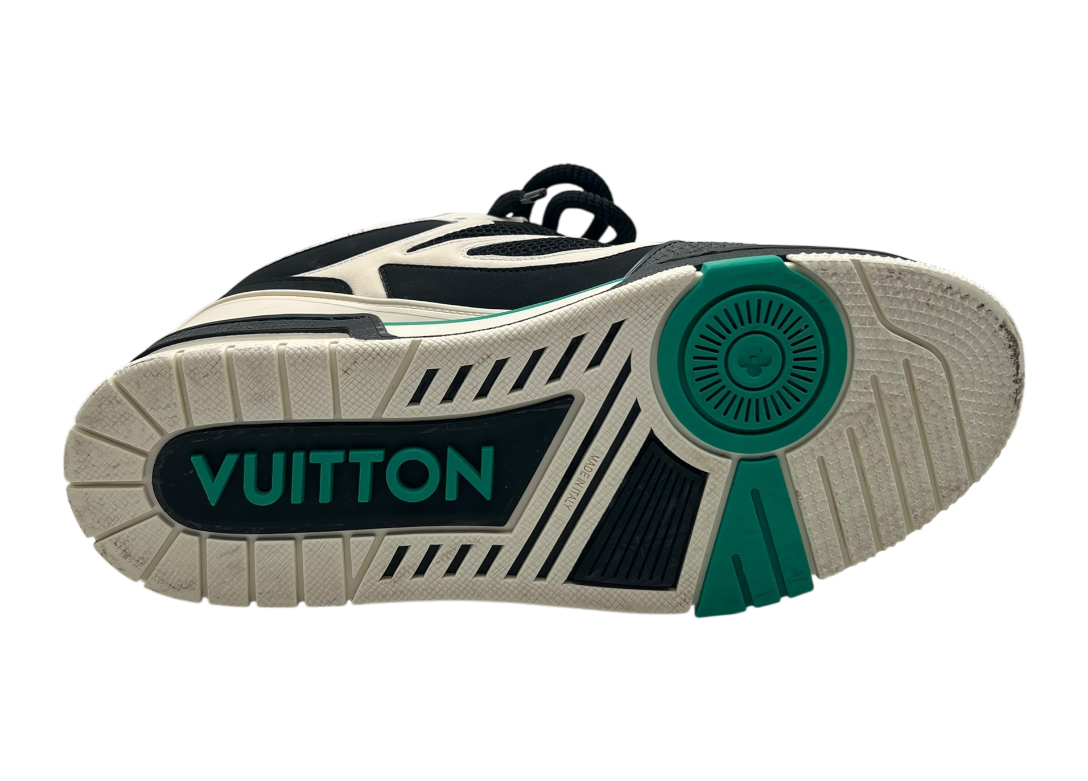 Louis Vuitton Skate Black Green COND 9.5/10 (NO BOX)