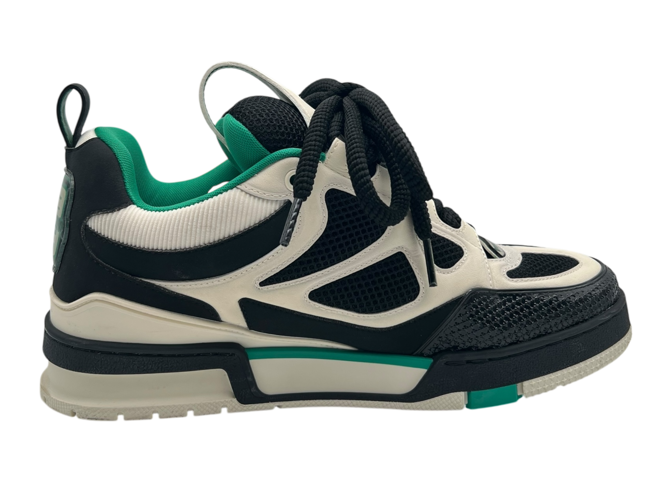 Louis Vuitton Skate Black Green COND 9.5/10 (NO BOX)