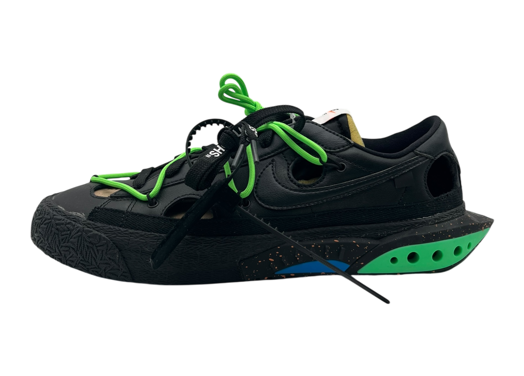 Blazer Low Off-White Black COND NEW (NO BOX)